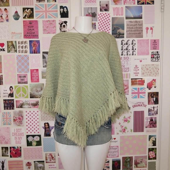 y2k sage green fringe poncho sweater suzy shier one size - Picture 2 of 5